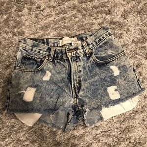 levi jean shorts (acid washed) ☁️